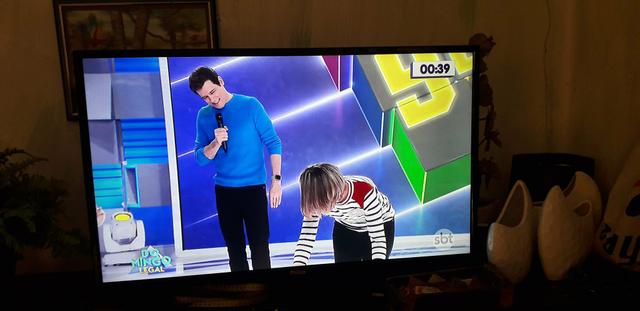 Vendo TV SMART PHILCO em estado de Nova sem marcas de uso de 40 polegadas - Foto 3