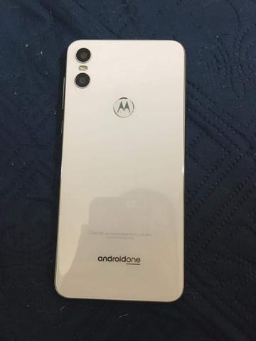 Motorola one 64g