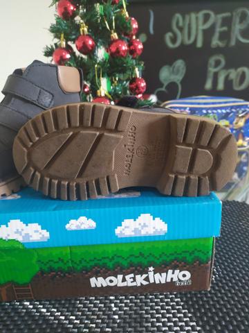 Bota Molekinho muito nova 23
