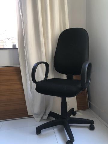Cadeira de escritorio - Foto 2