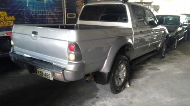 Caminhoneta/L200 Sport 4x4 HPE Ano 2005 Completa, Cabine Dupla