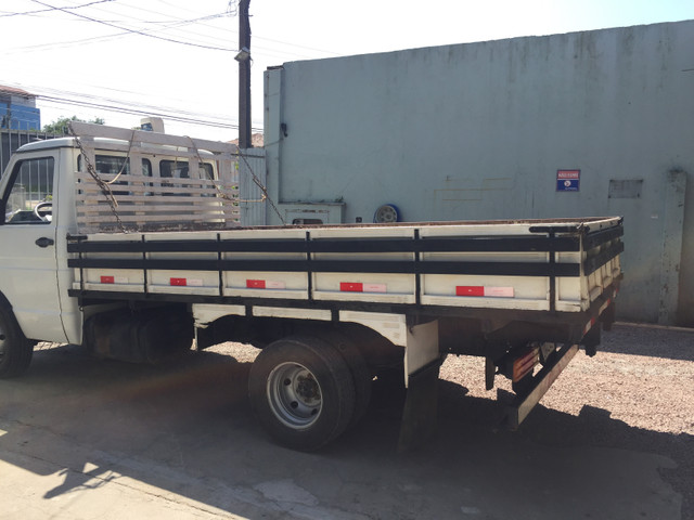 Carroceria Madeira semi nova