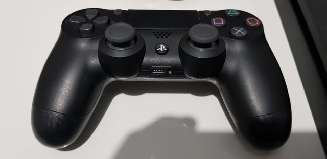 Sony PlayStation 4 Slim jet black 500gb CUH2015A - Foto 3