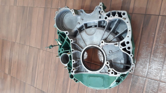 Capa seca do motor volvo fh d13 - Foto 2