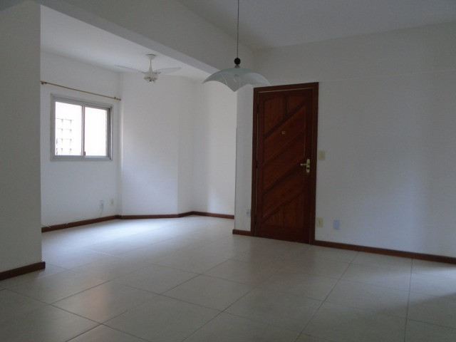 V 0125 RC 3 quartos, suíte, todo em porcelanato