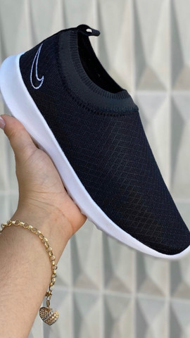 tenis com meia embutida