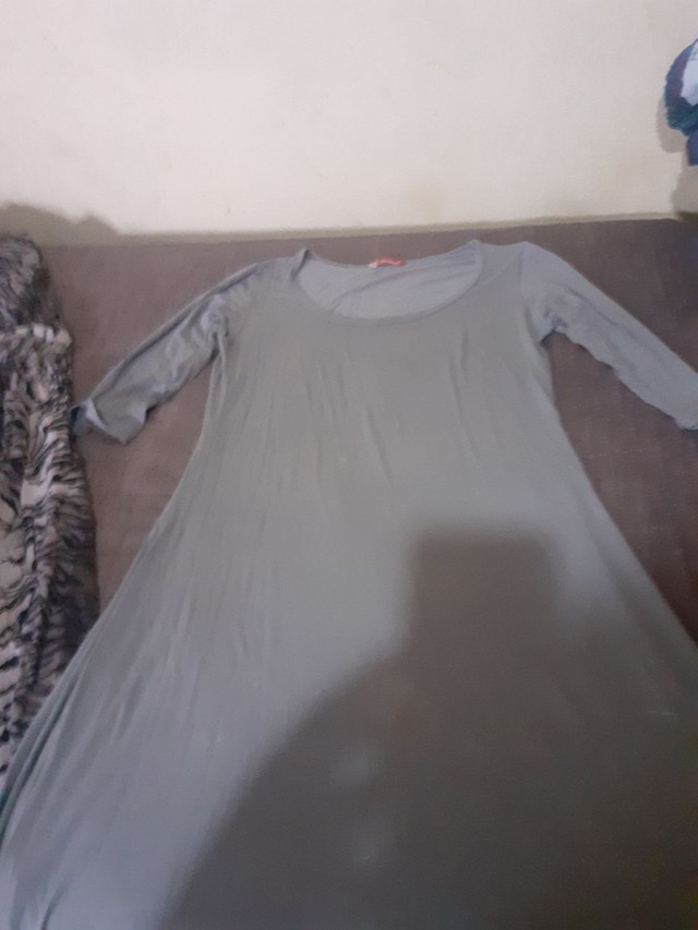 Vestidos semi novos - 04 ( Quatro ). - Foto 4
