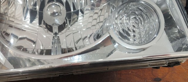 Farol Hyundai HR 2006 2012 cromado - Foto 3