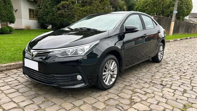 Toyota Corolla 2019 em Araucária - Usados e Seminovos