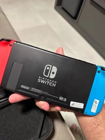 Nintendo Switch Com Case e Acessórios
