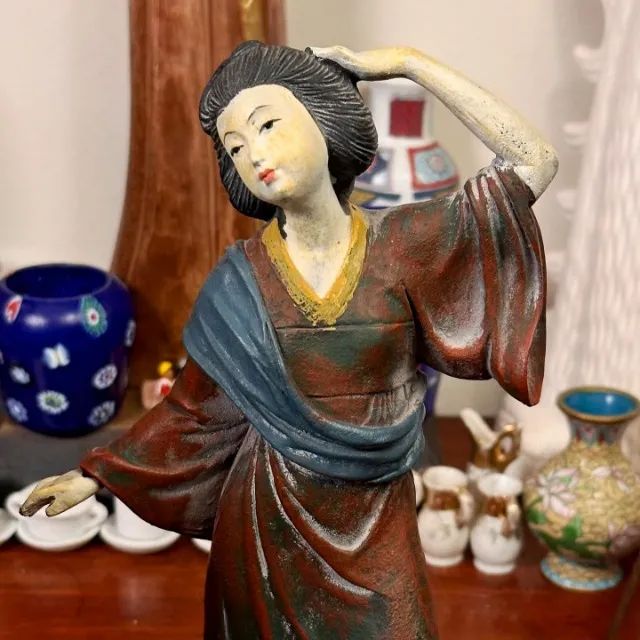 Par de esculturas orientais em cerâmica fria. - Foto 6