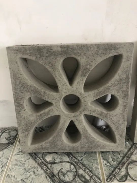 Painel Decorativo em Concreto para Parede - cobogó Flor 39x39cm