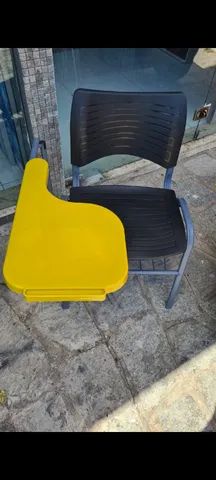 Cadeira escolar em polipropileno 