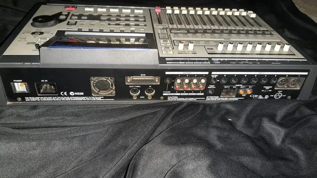 Roland Vs-1824cd 24-bit Digital Workstation - Foto 3