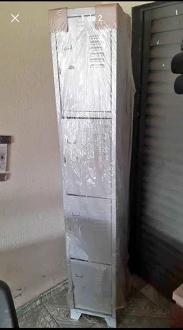 Roupeiro/Armário de Aço 4 portas .NOVO!!