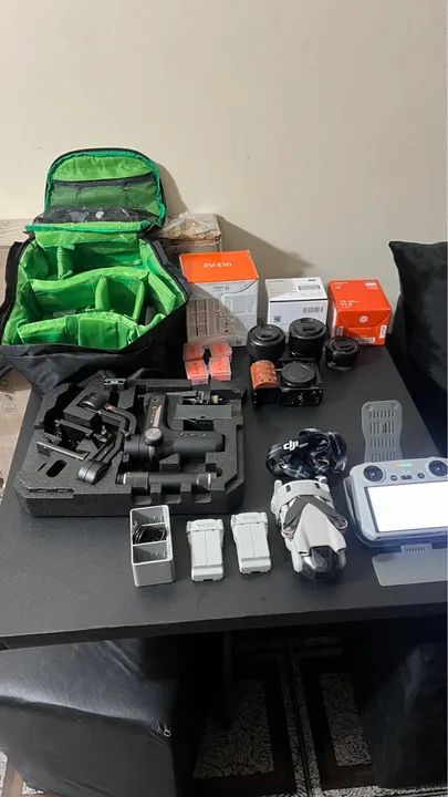 Kit Filmaker Sony zv e 10 + Dji mini 3 com tela
