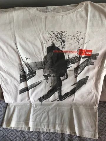 Camiseta Osklen tamanho M - Foto 2