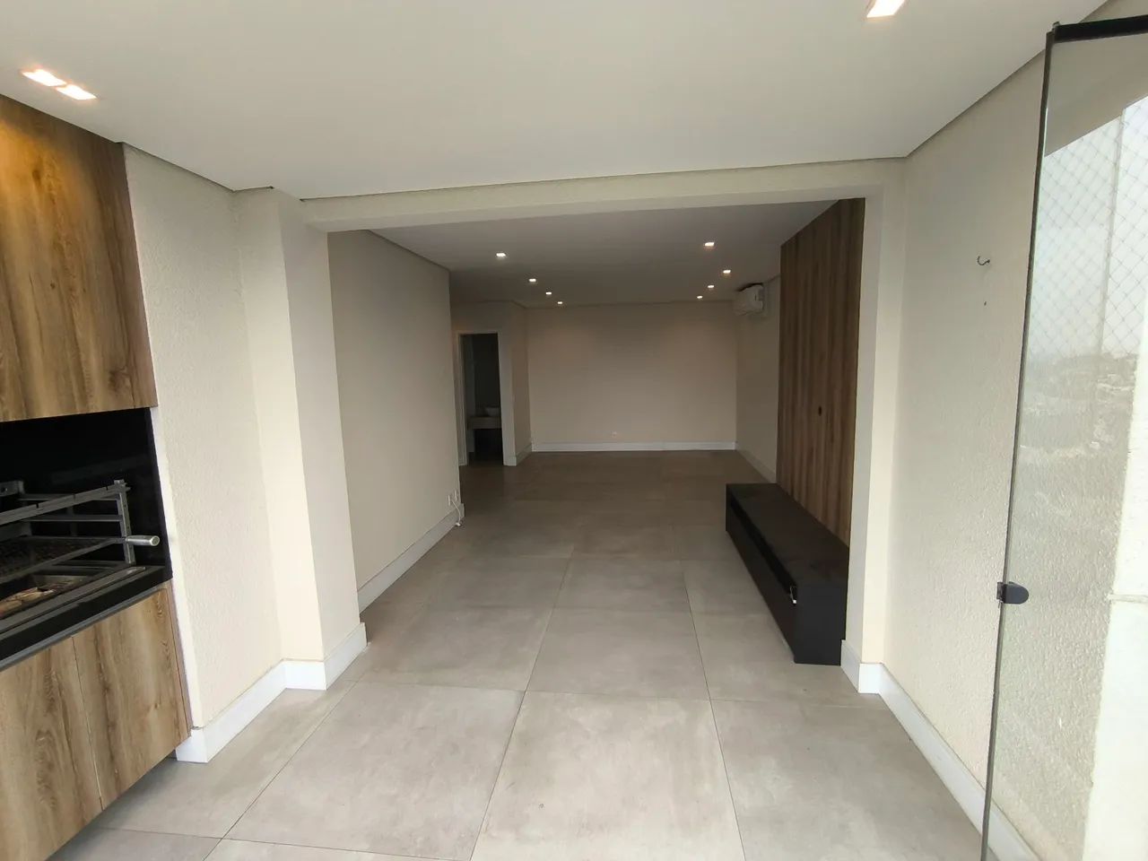 Apartamento em Alphaville 18 forte 112m 3 suites 2 vg 1.7 milhão  - Foto 2