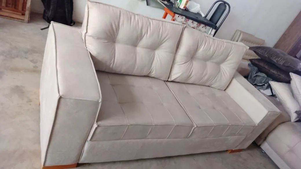Sofá de Canto4 Lugares 2.00 metros- Novo