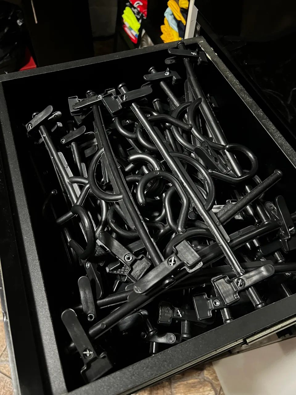 50 Cabides com prendedores ganchos  - Foto 2