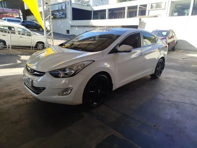 HYUNDAI ELANTRA GLS 1.8