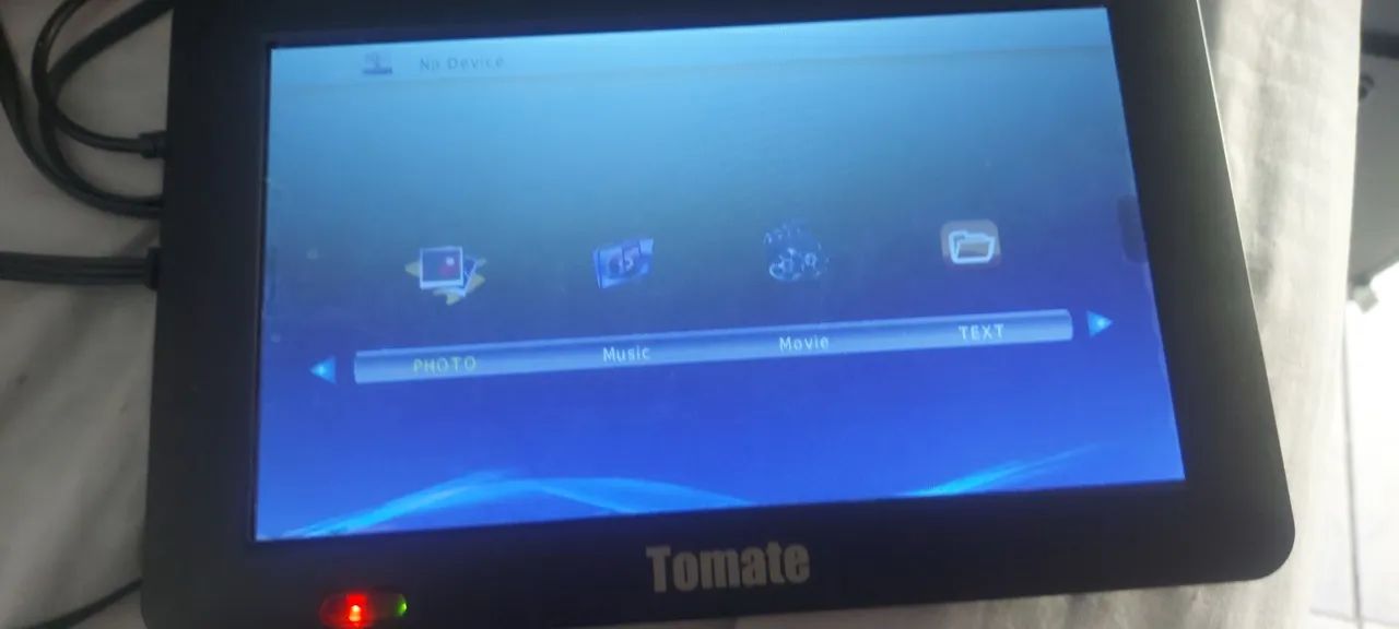 TC PORTATIL 9 POLEGADAS FULL HD COLORIDA COM CONTROLE ENTRADA AV ,PEN DRIVE E CARTÃO  - Foto 4