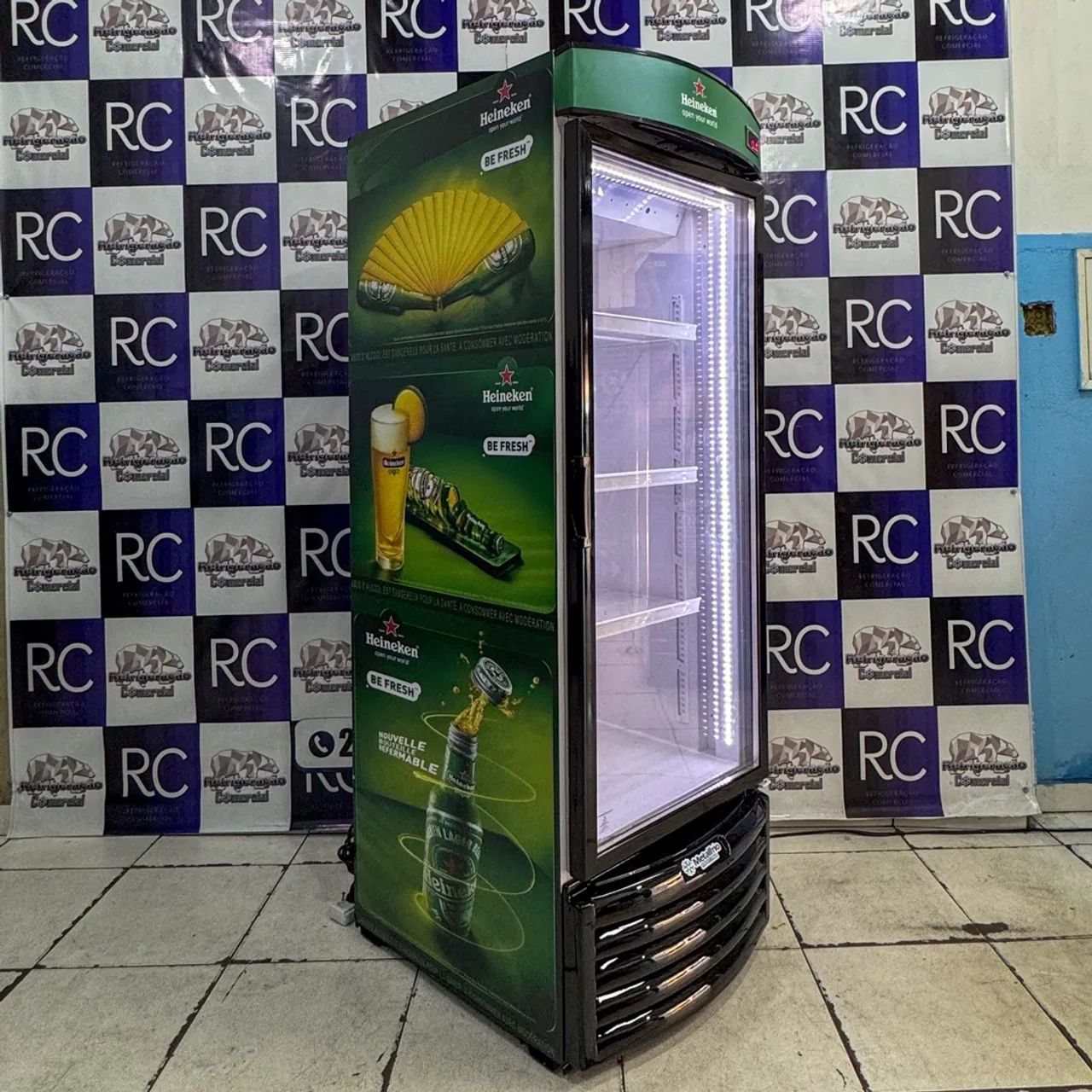 Cervejeira expositora Metalfrio até -6º