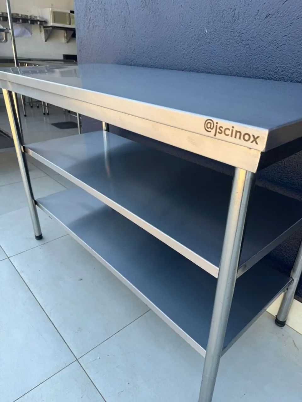 Mesa inox 1.30x0.60 com paneleiro duplo. - Foto 2