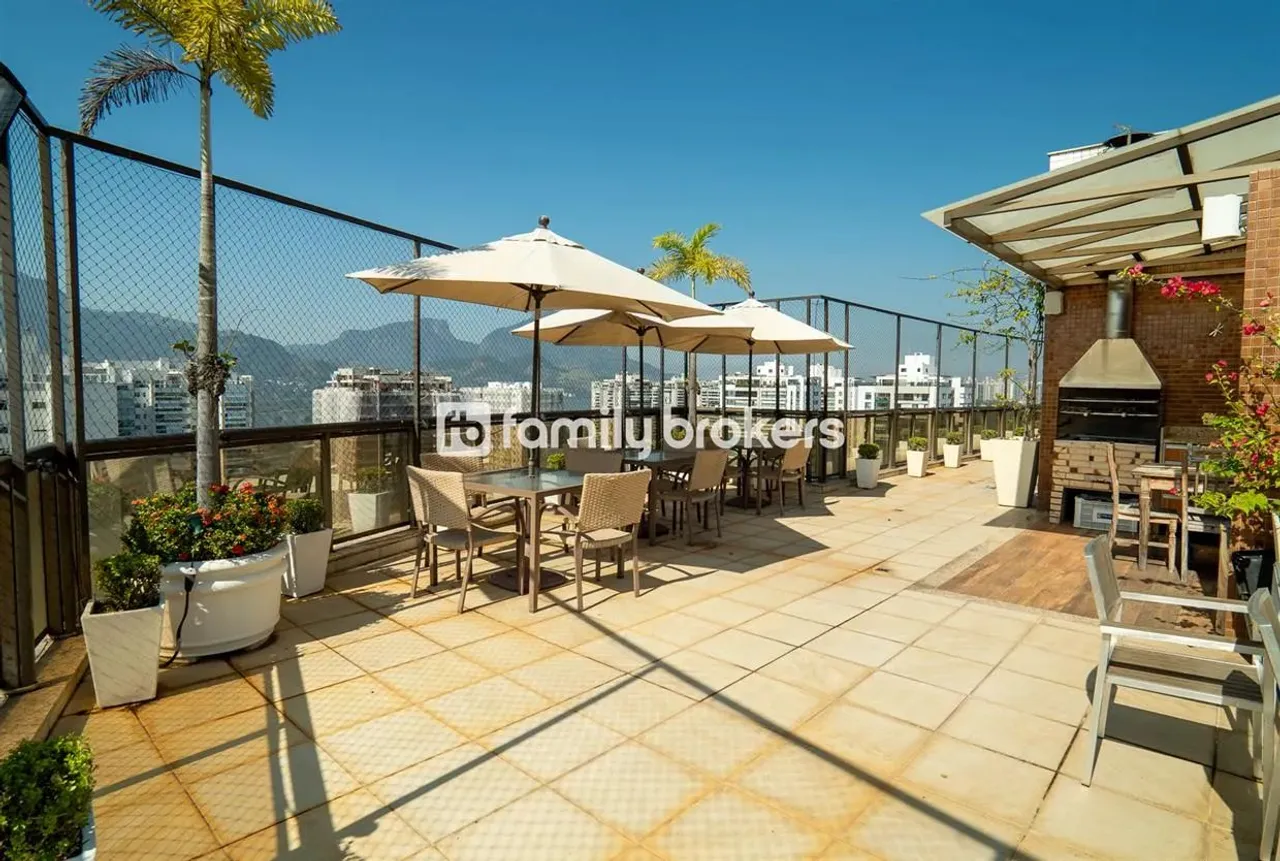 PENINSULA 457M2 - LINDA COBERTURA