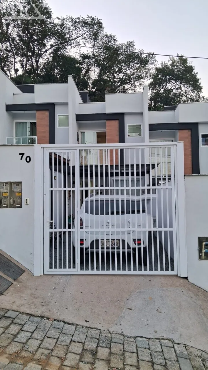Sobrado à Venda em Blumenau no bairro Salto do Norte