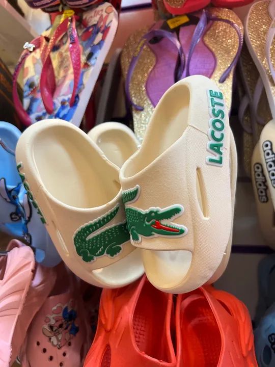 Sandália Infantil Crocs Meninos Meninas - Foto 5