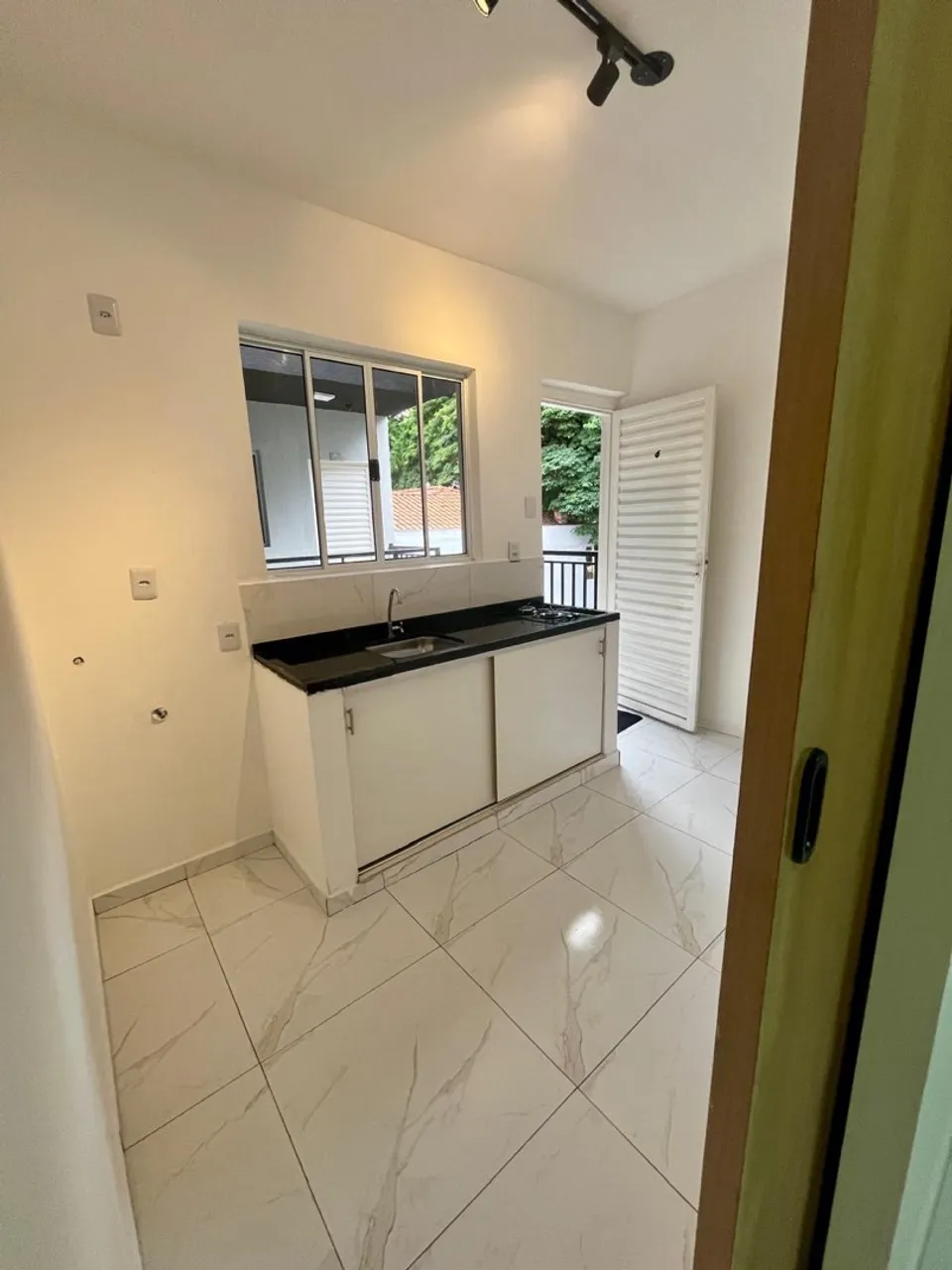 Kitnet para alugar - Maringá, PR | OLX
