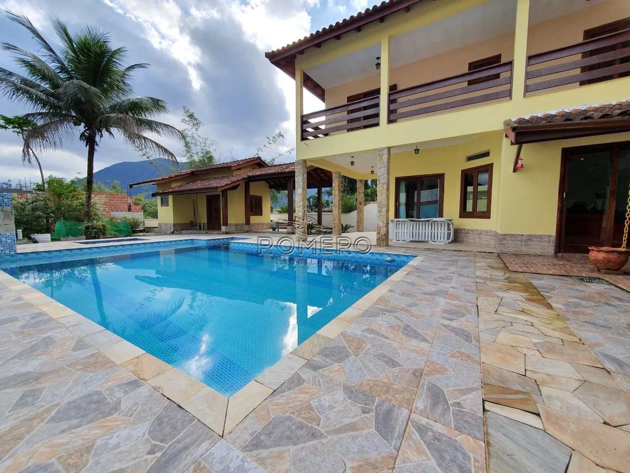 Casa de Condomínio com 5 quartos, Recanto Lagoinha, Ubatuba - R$ 2.6 mi, Cod: 1551