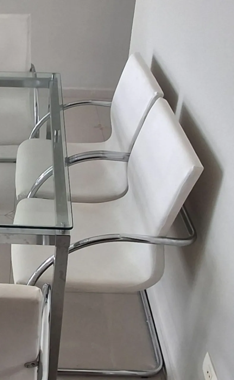 Cadeiras e base para mesa de vidro em aço inoxidável 