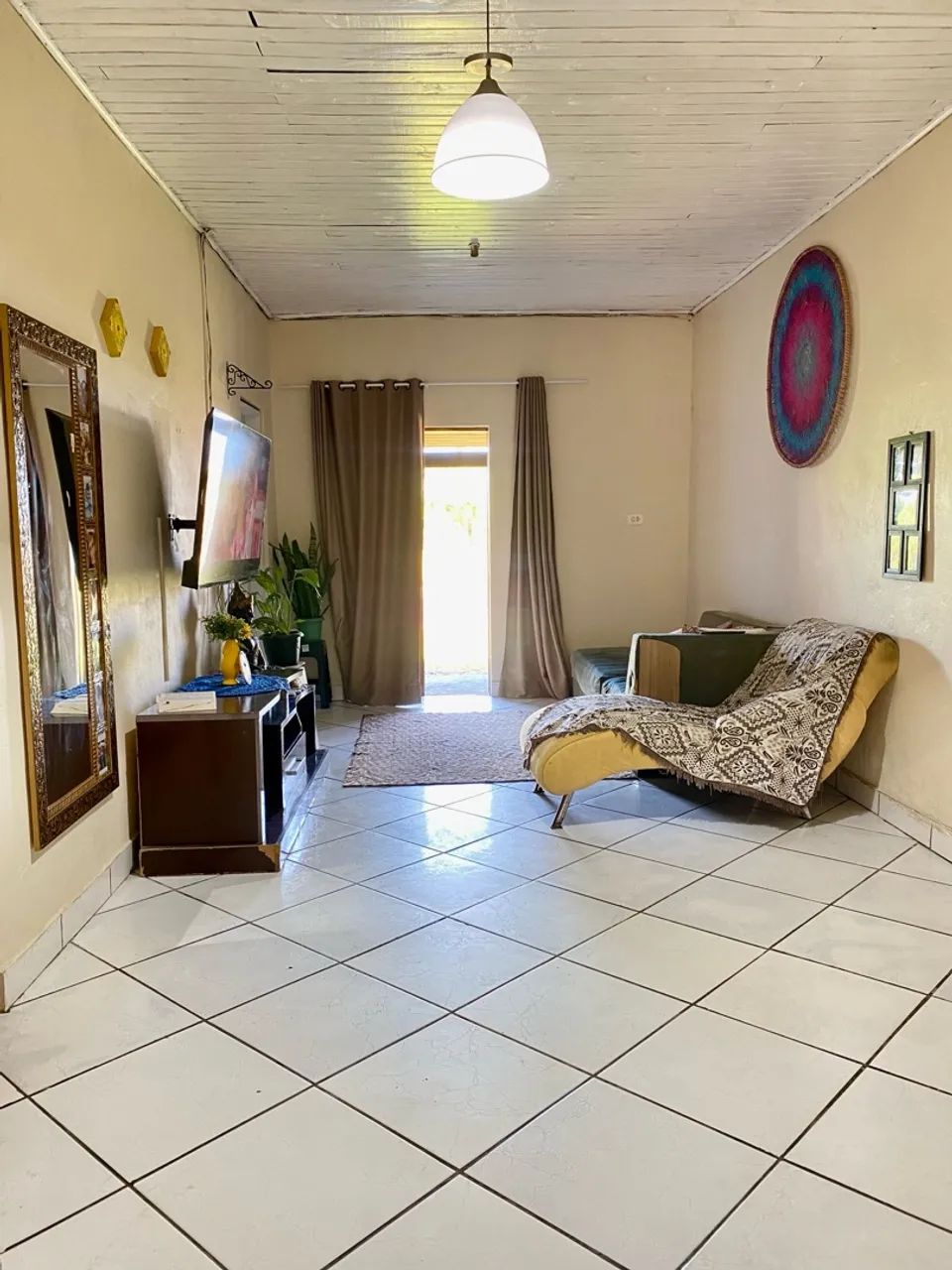 Vendo casa na praia 400mts mar  principal avenida  - Foto 4