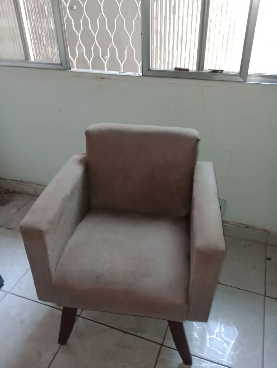 Poltrona confortável pouco uso