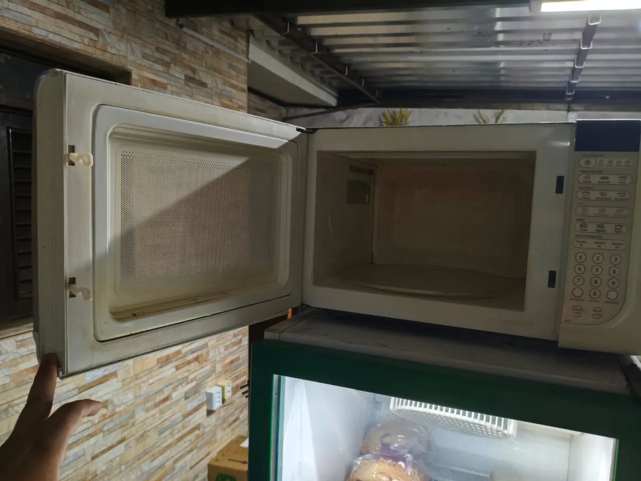 Microondas Eletrolux 31 litros