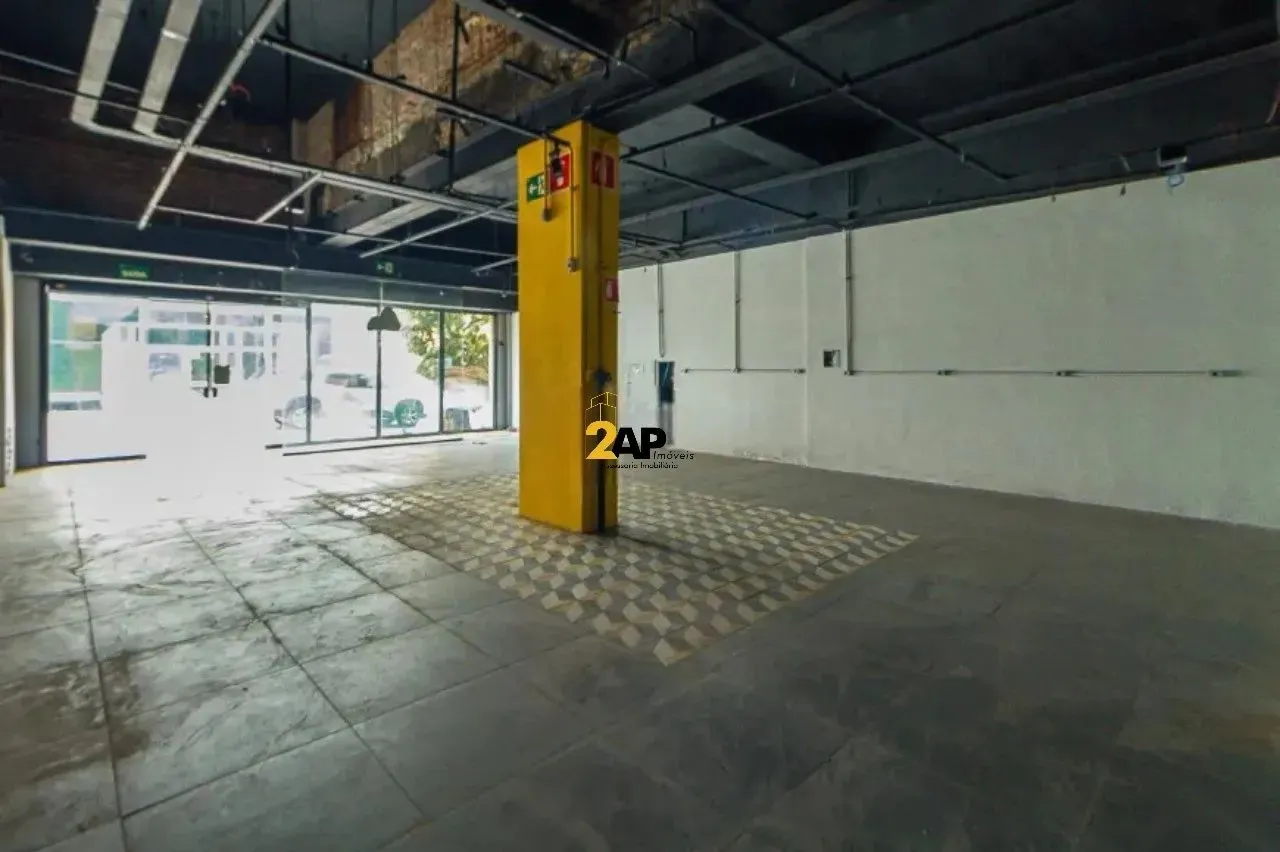 Loja Comercial para aluguel na Rua Augusta - São Paulo - 400m² - 4 Banheiros - Excelente L