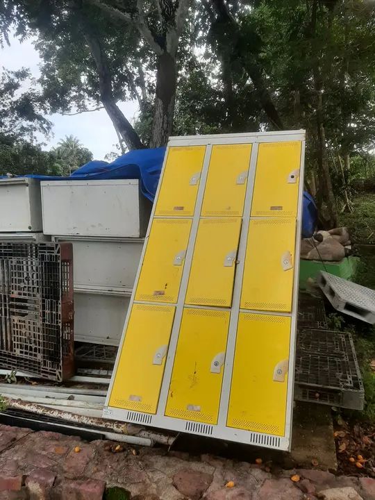 Armário de aço com 9 portas, amarelo - Foto 2