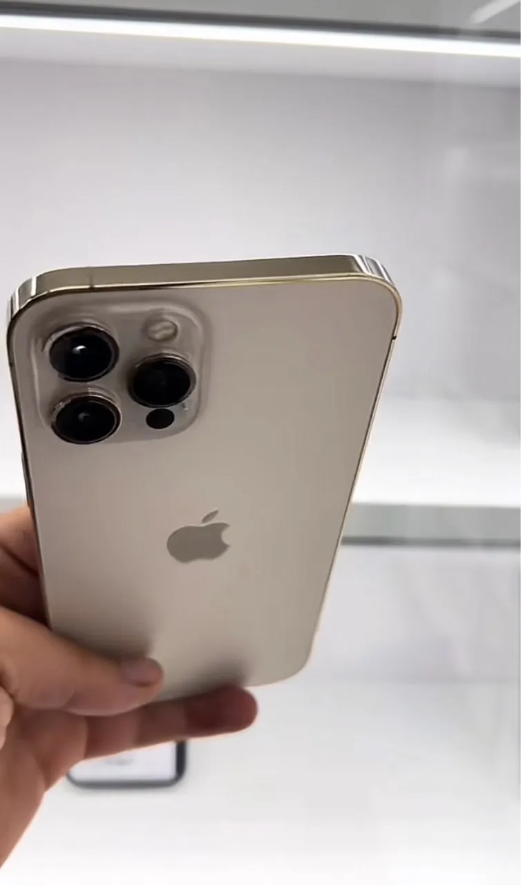 iPhone 12 Pro Max 256GB Dourado