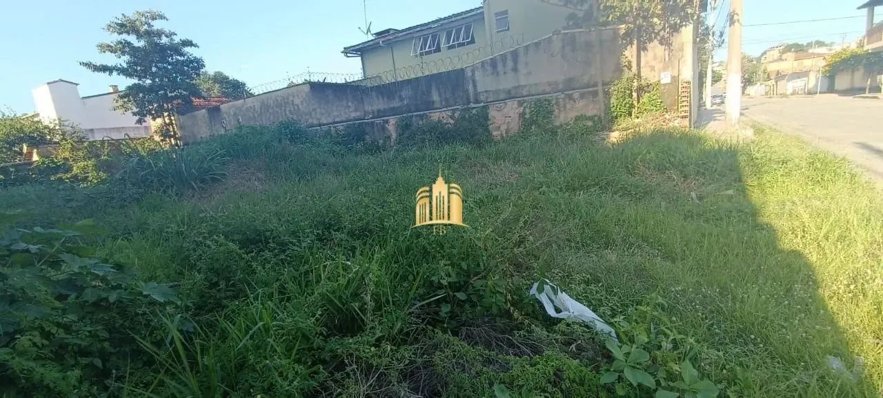 Terreno à Venda no Centro de Esmeraldas ? 360m², Três Lados Murados, R$320 Mil