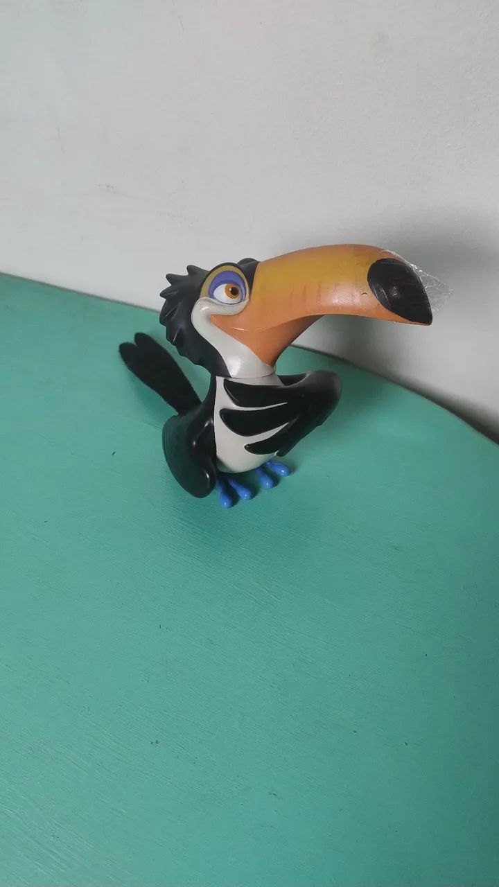 Arara rio boneco 