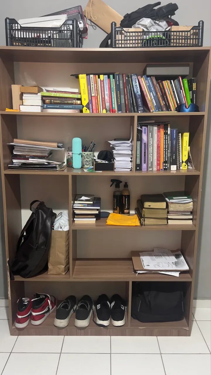 Estante de livros64573991232770121