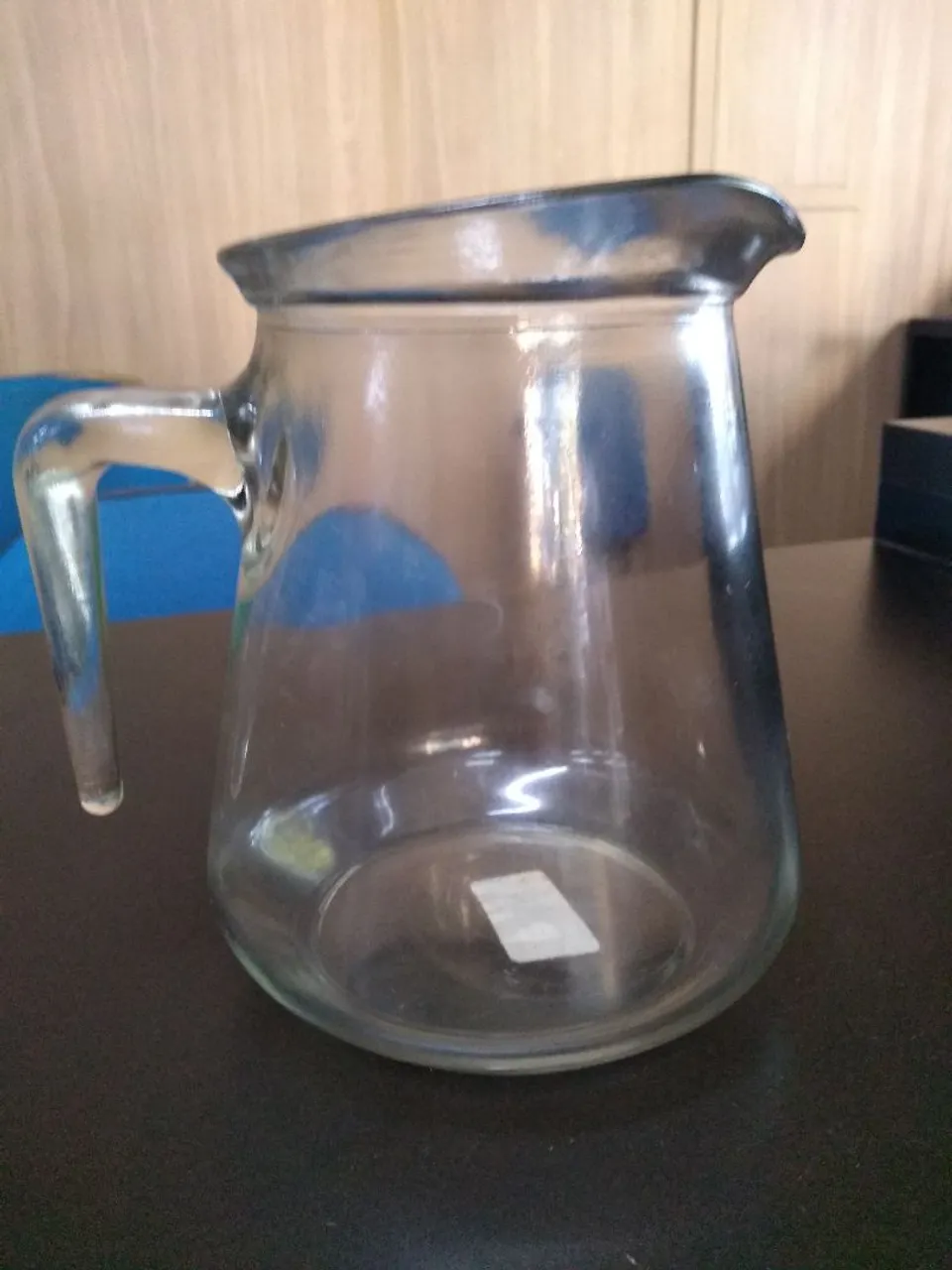 Jarro de vidro para servir