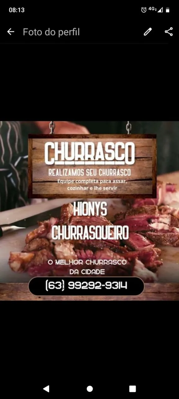 Churrasqueiro e conzinheira 