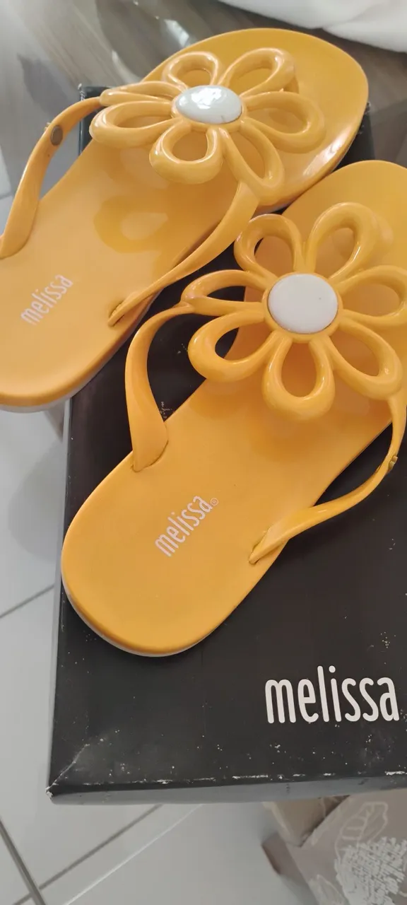 Chinelo Melissa Flor