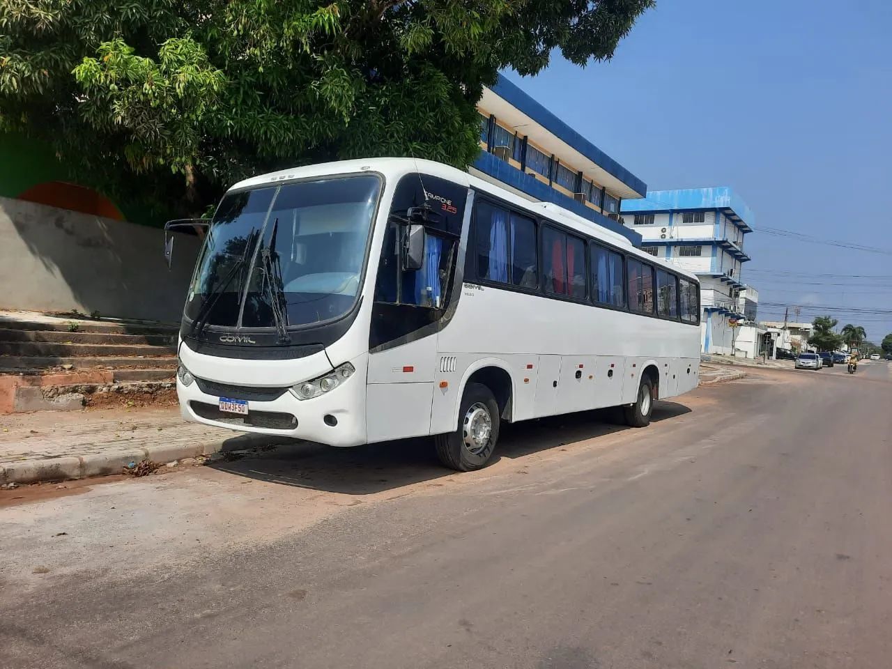 Alugo ônibus executivo 