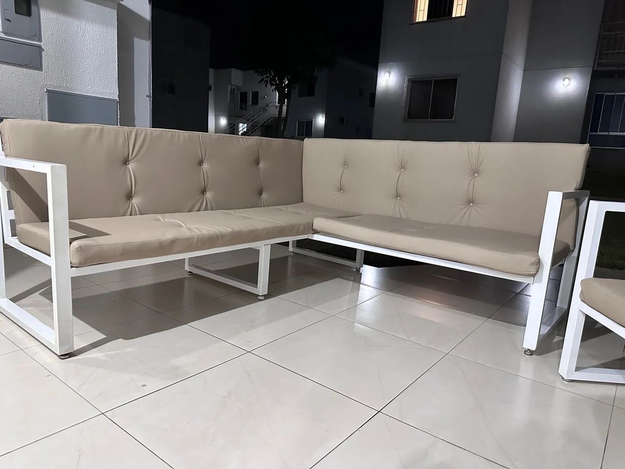 Conjunto de Sofá e Poltronas em Alumínio - Foto 4