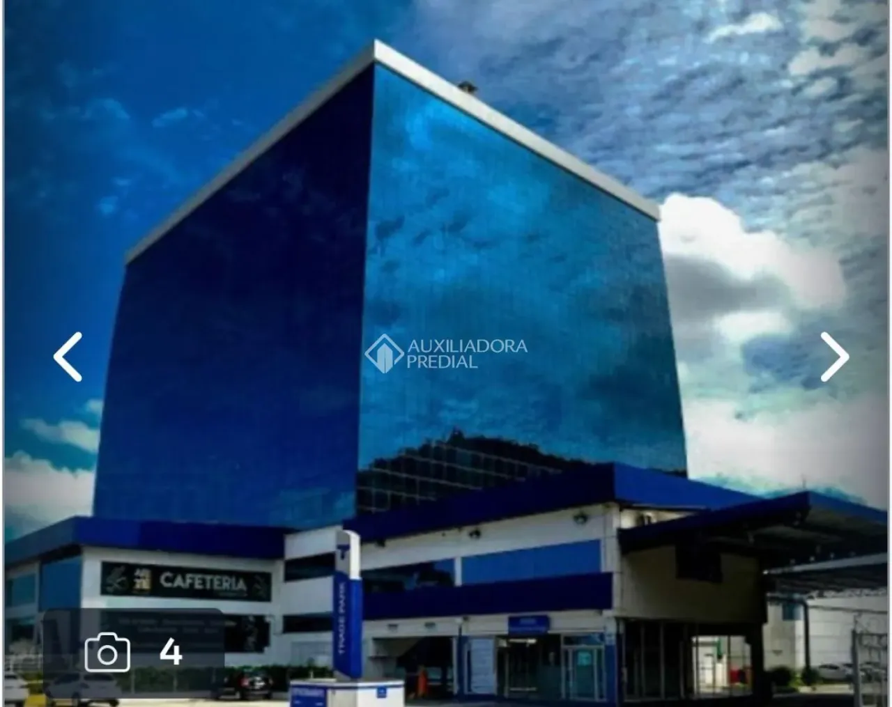 SALAS EM CENTRO EMPRESARIAL PARA LOCAÇÃO Camboriú / Balneário Camboriú-SC ? Frente BR