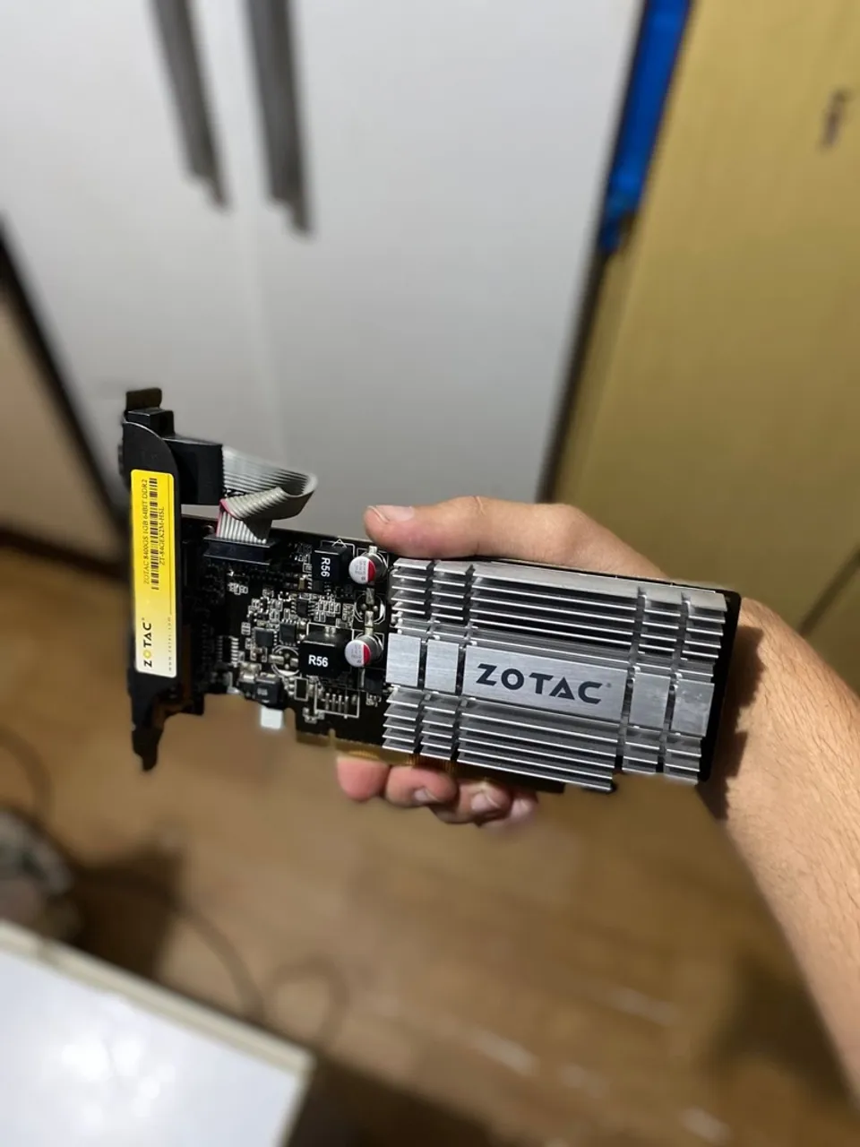 Placa de Vídeo Zotac R56
